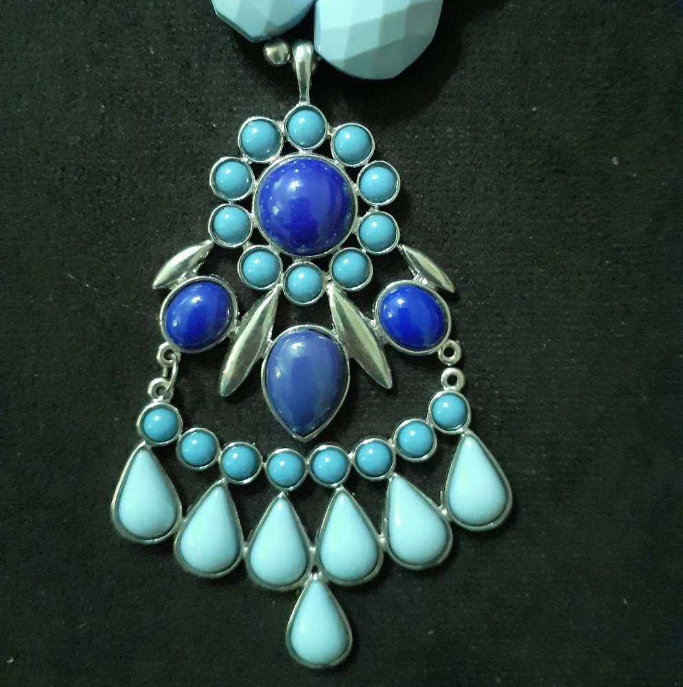 Two necklaces - Picture 2 of 3